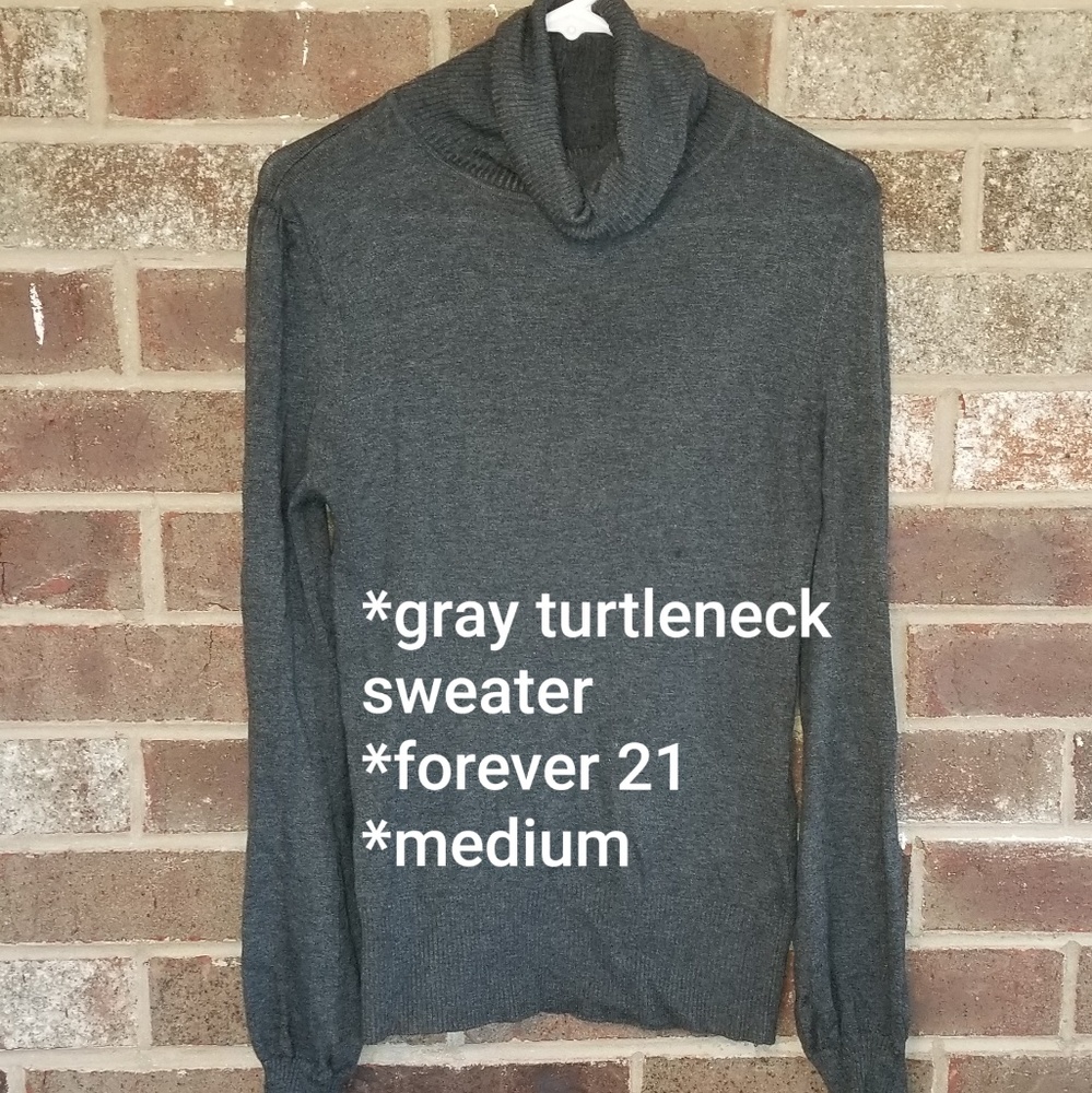 Forever 21 Turtleneck sweater